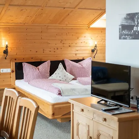 Tannacker - Hartmann Apartment